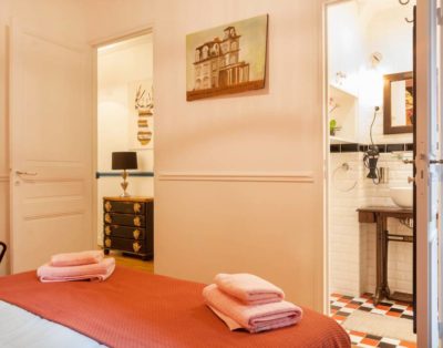 CHAMPS-ELYSÉES THE CAMPAIGN IN PARIS 2 SHOWERS 4/5P