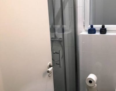 CHAMPS-ELYSÉES GEORGES V 2 SHOWERS 4/6 P