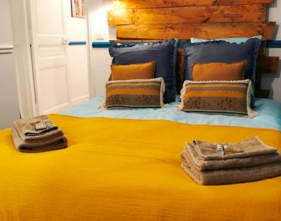 CHAMPS-ELYSÉES THE CAMPAIGN IN PARIS 2 SHOWERS 4/5P