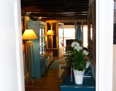 CHAMPS ELYSÉES NEAR PRESIDENT HOUSE 4/5P