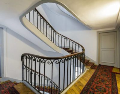 CHAMPS ELYSÉES NEAR PRESIDENT HOUSE 4/5P