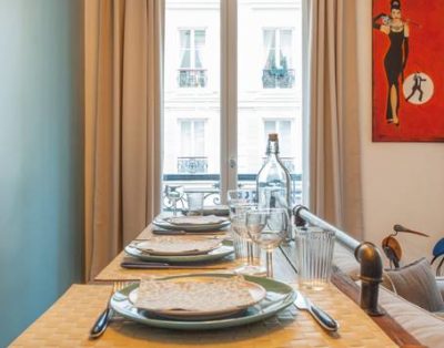 CHAMPS-ELYSÉES GEORGES V 2 SHOWERS 4/6 P