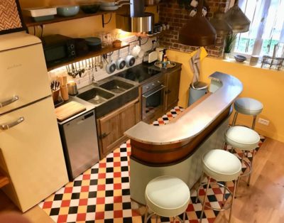 CHAMPS-ELYSÉES THE CAMPAIGN IN PARIS 2 SHOWERS 4/5P