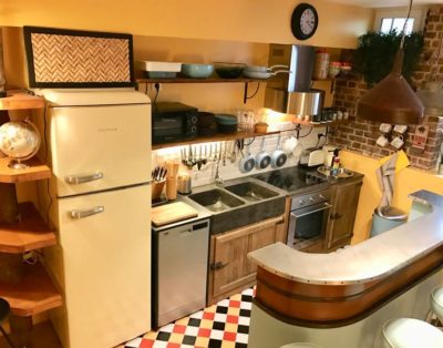 CHAMPS-ELYSÉES THE CAMPAIGN IN PARIS 2 SHOWERS 4/5P