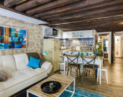 CHAMPS ELYSÉES NEAR PRESIDENT HOUSE 4/5P