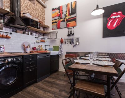 MONTMARTRE AND STREET OF THE MARTYRS – LOFT 4/7 PERS