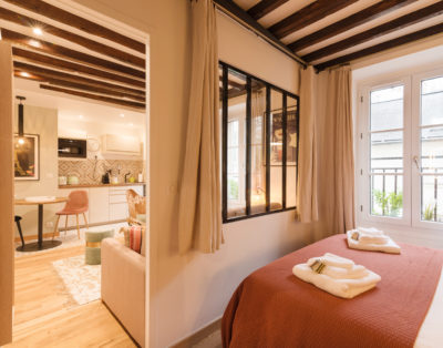 PEACEFULL RETRO-STYLE RETREAT IN THE HEART OF MARAIS 2/3 P