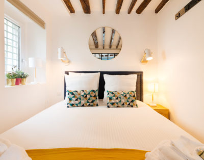 17Th CENTURY RESIDENCE NEAR PLACE DES VOSGES 4/5 P