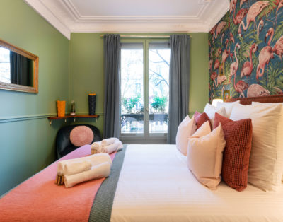 COCOON FLAT NEAR CANAL ST MARTIN 6 BEDS 4/8 P