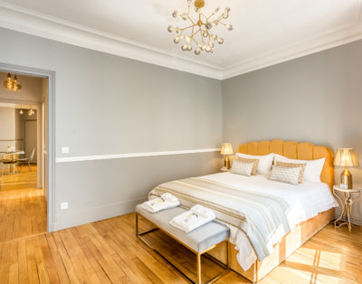 Beautiful 3rooms between Trocadero & Champs Elysée